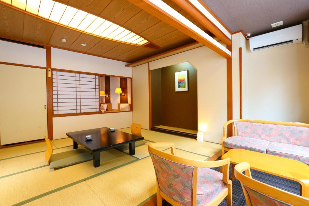 Hotel Ooedo Onsen Monogatari Ikaho Shibukawa Exterior foto